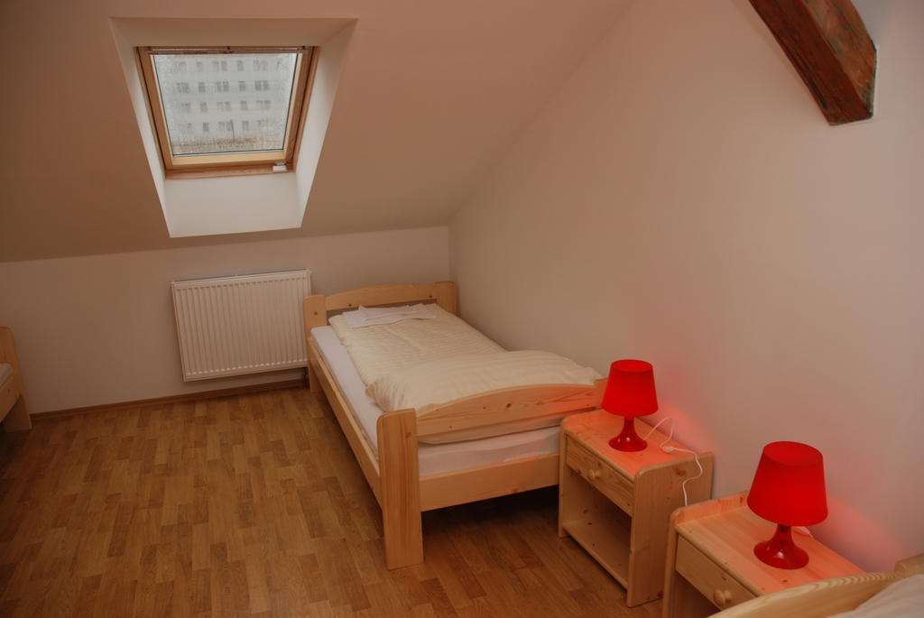 Pohořelice In Vino Bed & Breakfast חדר תמונה